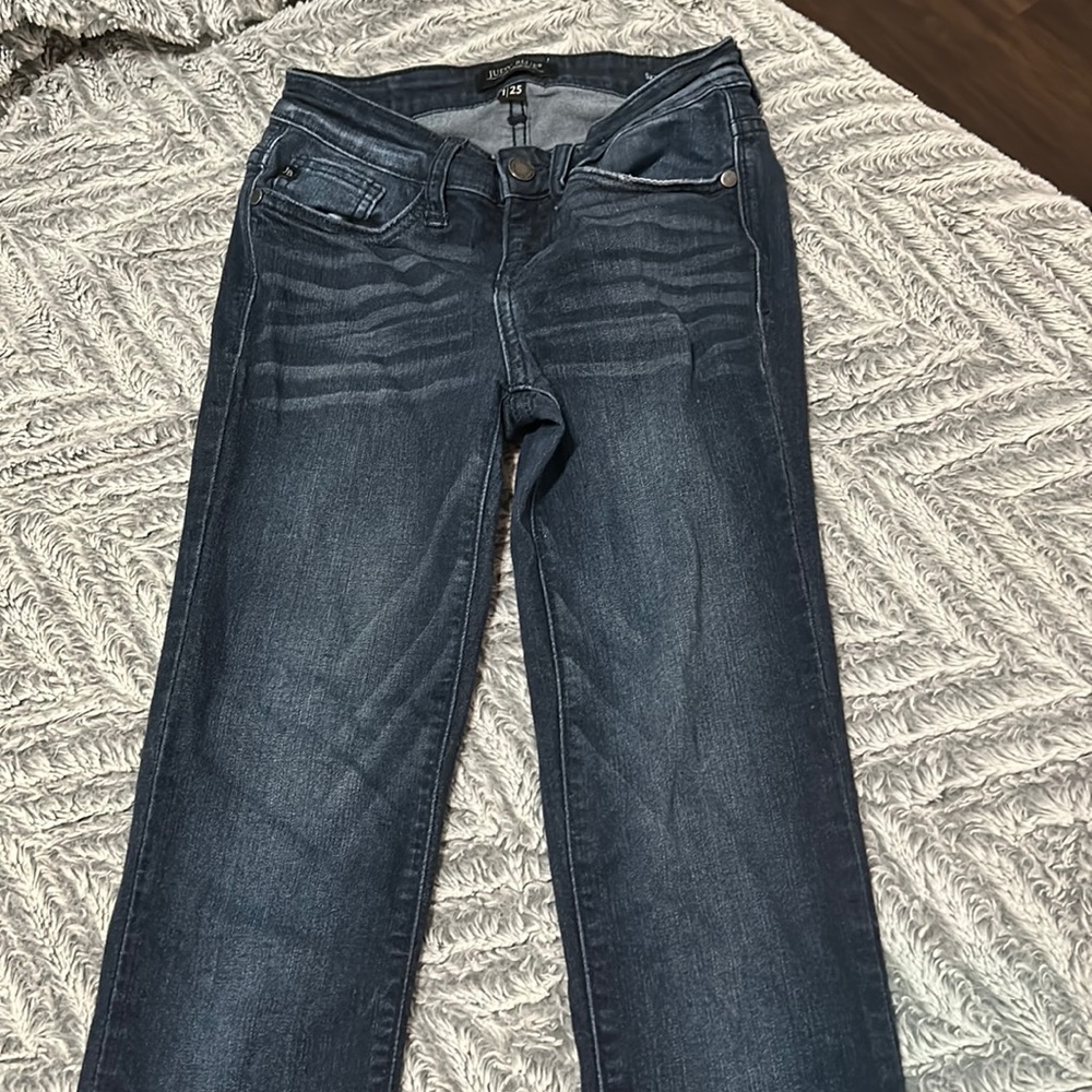 Skinny fit Judy blue jeans. Size 1/25